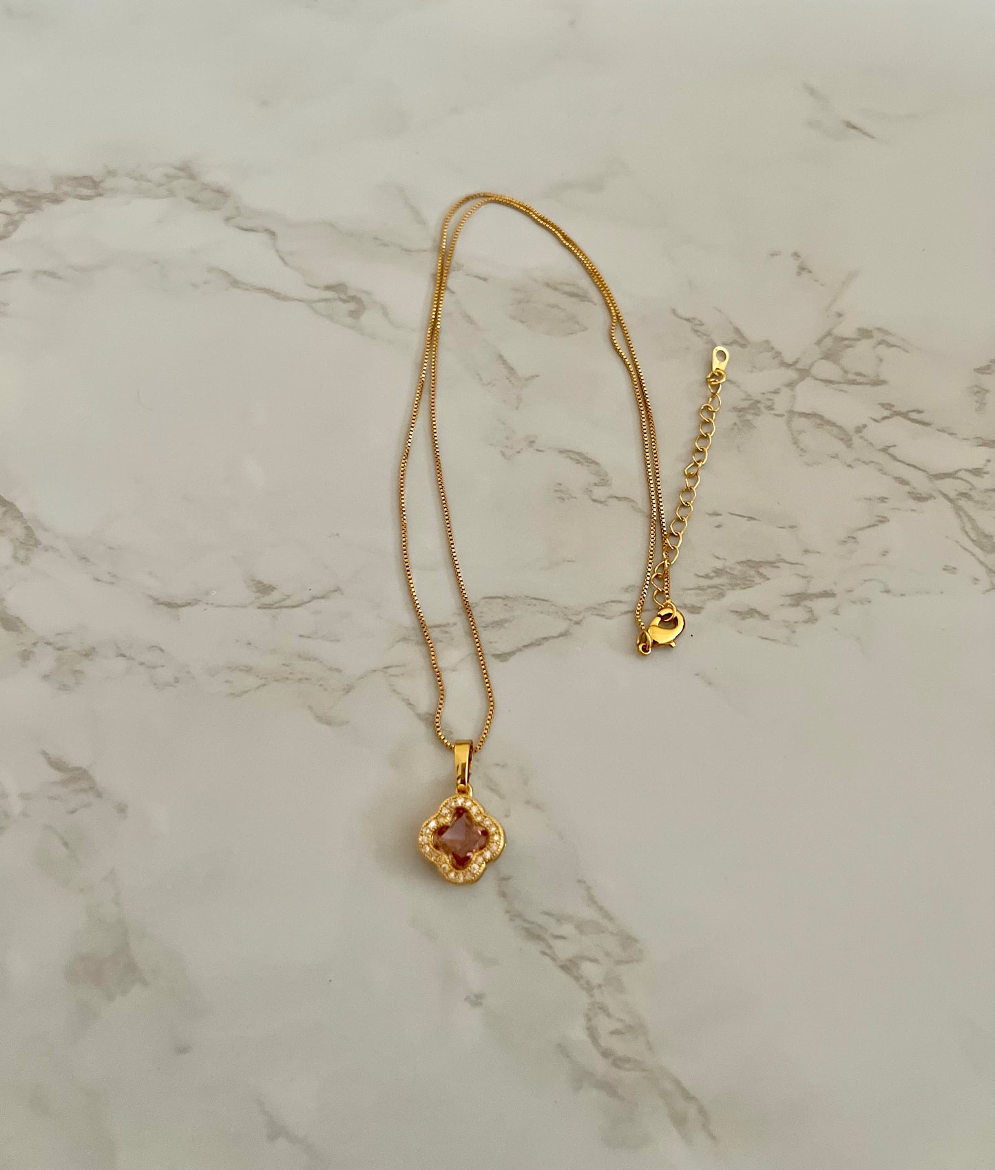 Trébol rose collection